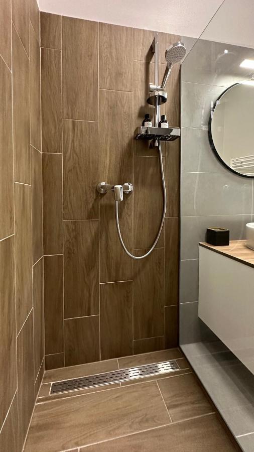 Linden Apartman 107 Glamour (Adults Only) Mosonmagyaróvár 외부 사진