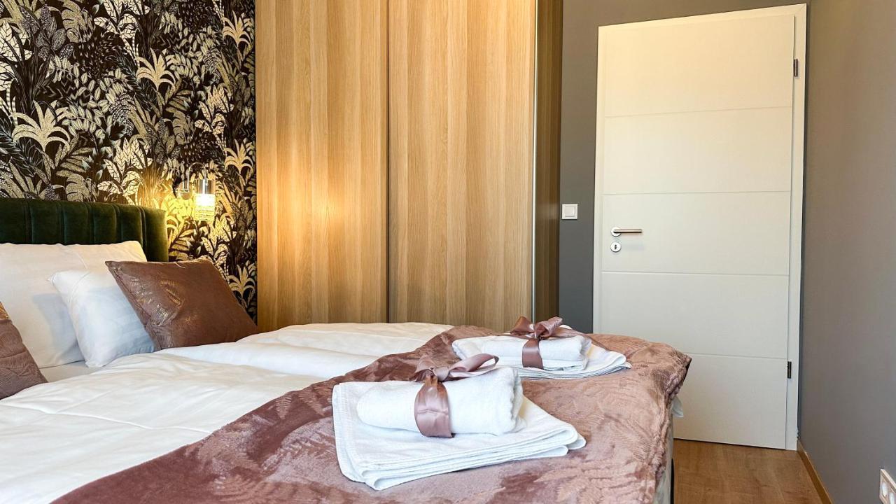 Linden Apartman 107 Glamour (Adults Only) Mosonmagyaróvár 외부 사진