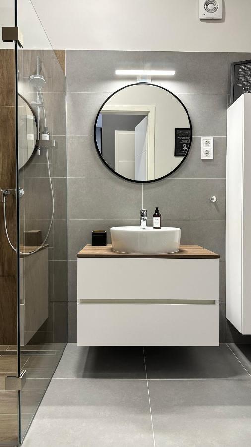 Linden Apartman 107 Glamour (Adults Only) Mosonmagyaróvár 외부 사진
