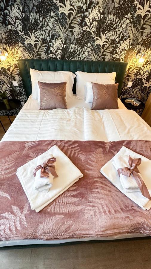 Linden Apartman 107 Glamour (Adults Only) Mosonmagyaróvár 외부 사진