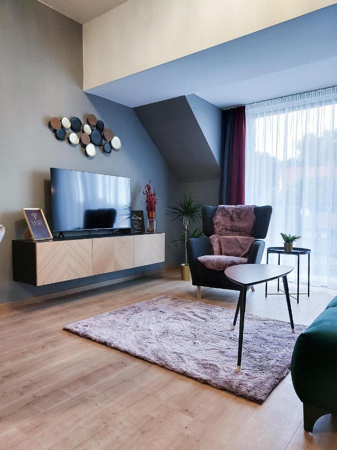 Linden Apartman 107 Glamour (Adults Only) Mosonmagyaróvár 외부 사진
