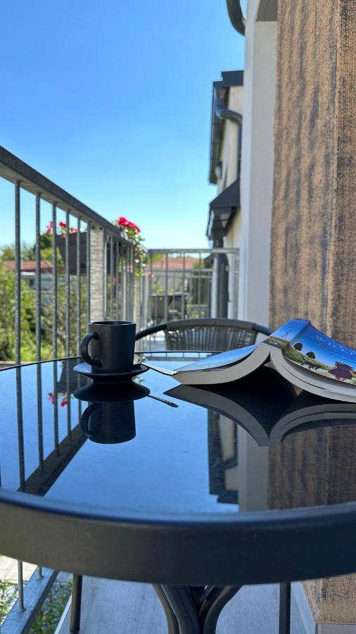 Linden Apartman 107 Glamour (Adults Only) Mosonmagyaróvár 외부 사진